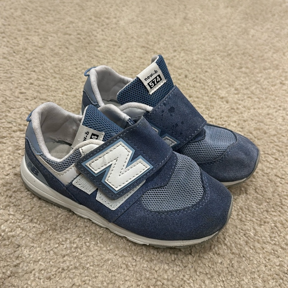 new balance 574, size 10